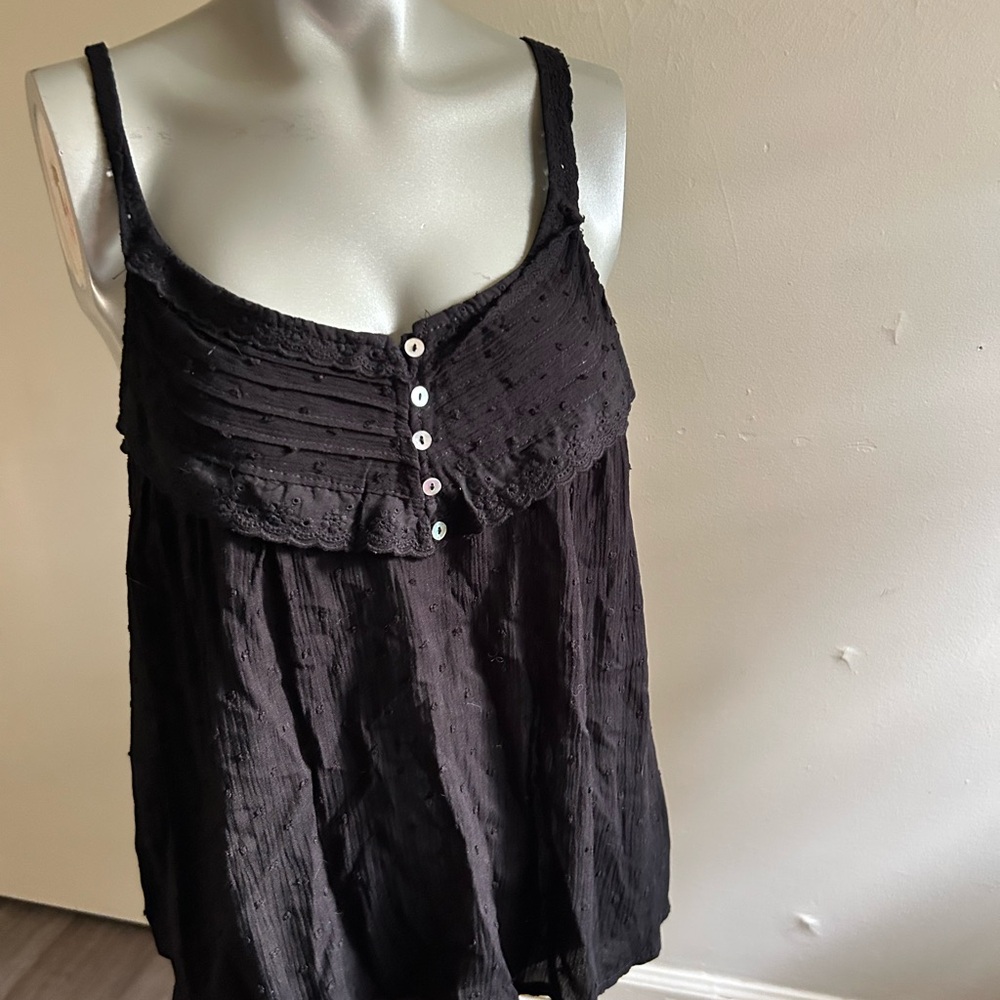 Black Sleeveless Top